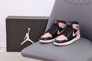 Жіночі кросівки Nike Air Jordan 1 Retro