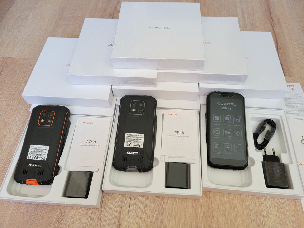 Захищений смартфон Oukitel WP18 Black 4/32GB акумулятор 12500мАч НОВИНКА
