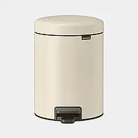 Бак для сміття Brabantia PEDAL BIN NEWICON, об'єм 5 л, бежевий (149900)