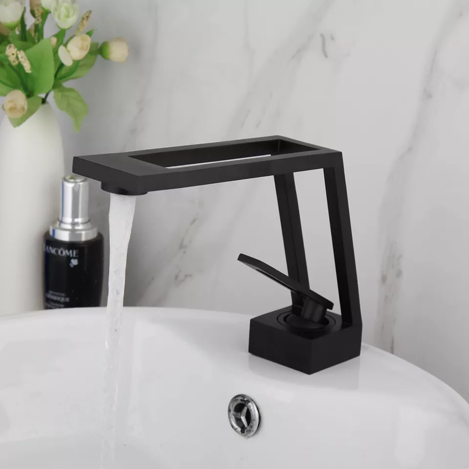 Дизайнерський змішувач для раковини ванної кімнати, латунний змішувач із керамічним картриджем Чорний