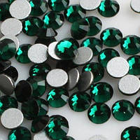 Стрази Swarovski SS3 Emerald 100 шт AVADONA