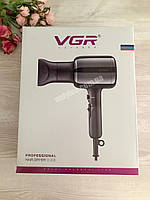 Стильный фен для волос VGR V-418 с функцией холодного обдува и мощным двигателем 1800-2200 Вт