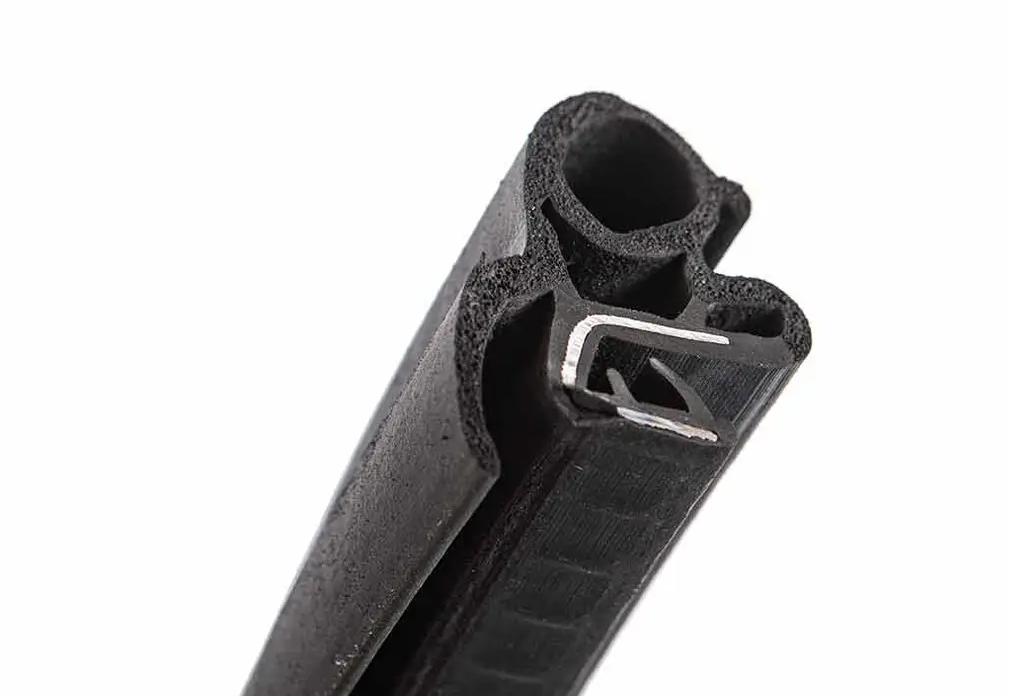 Уплотнитель сдвижной боковой двери Фольксваген Транспортер Т4 (1990 ...