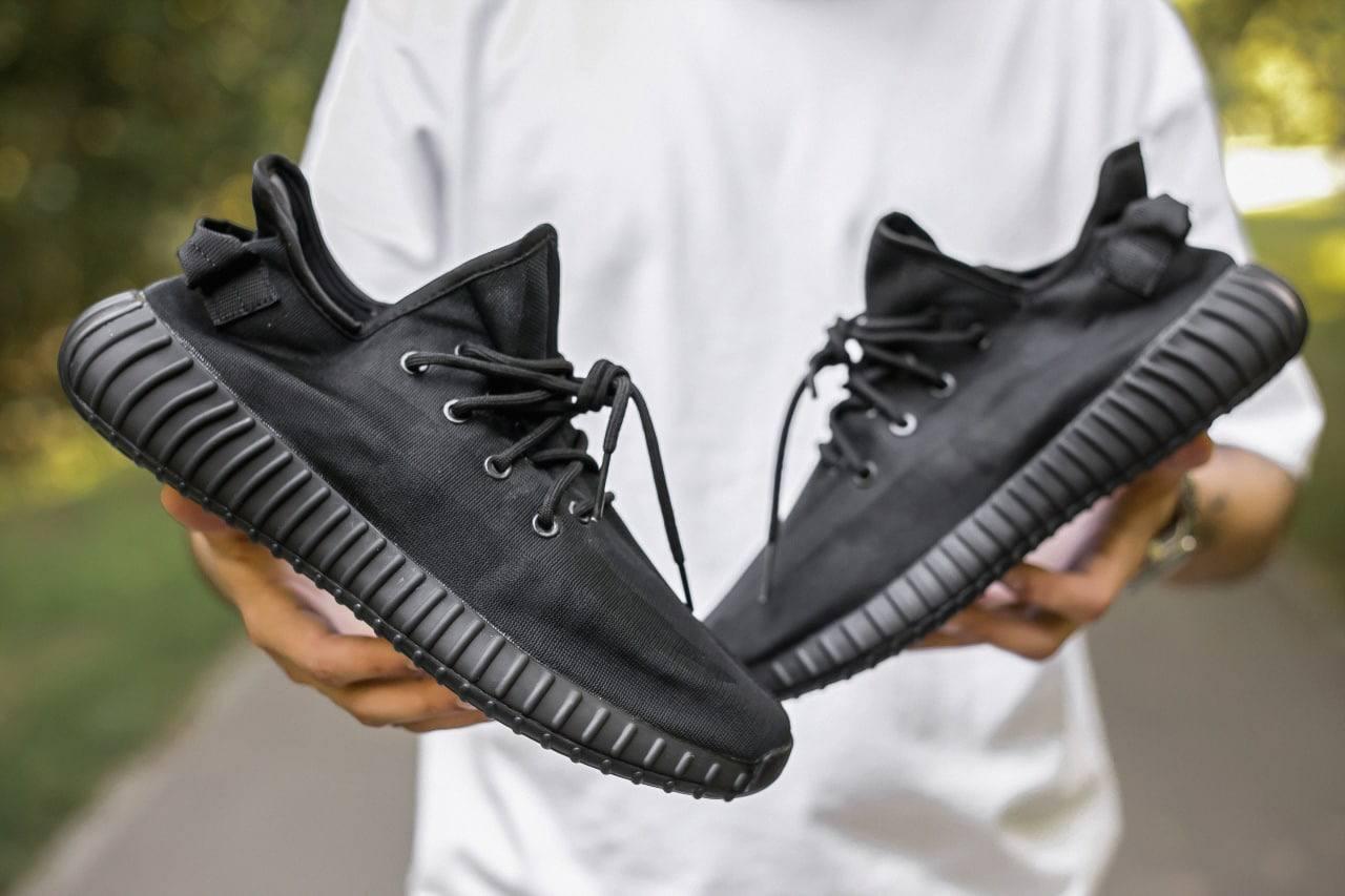 Кросівки Adidas Yeezy 350 V2 Mono Black / Адідас Ізі 350 в2 Моно чорні