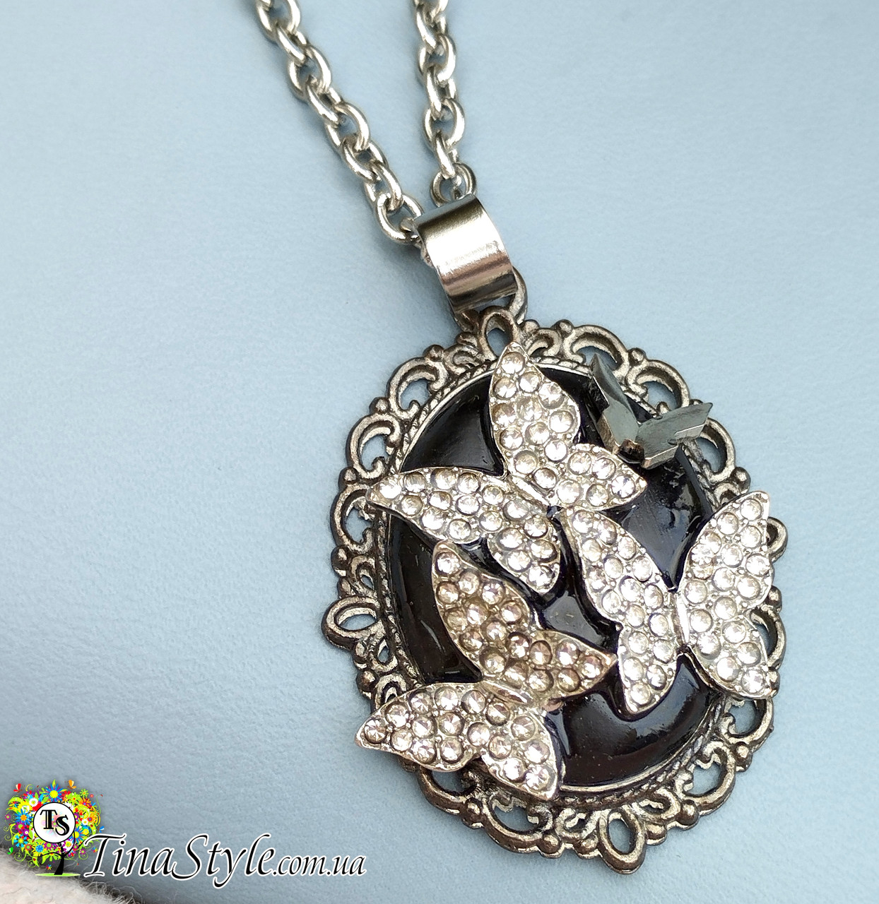 Підвіска ручної роботи з метеликами, ніжне кольє, фото 1