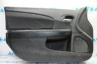Обшивка двери (карточка) перед лев Chrysler 200 11-14 черн с черн вставкой тряпка, подлокотник кожа, надрыв,