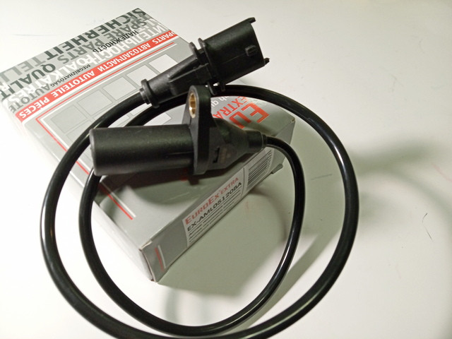 Купить Датчик коленвала Амулет (овальный разъем) A11-1005120BA Код ...