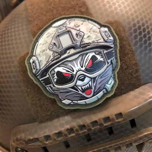 Купить Шеврон на липучке патчи воин енот в каске M-Tac, цена 180 грн ...
