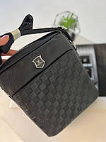 Шкіряна чорна молодіжна сумка Louis Vuitton Луї Вітон