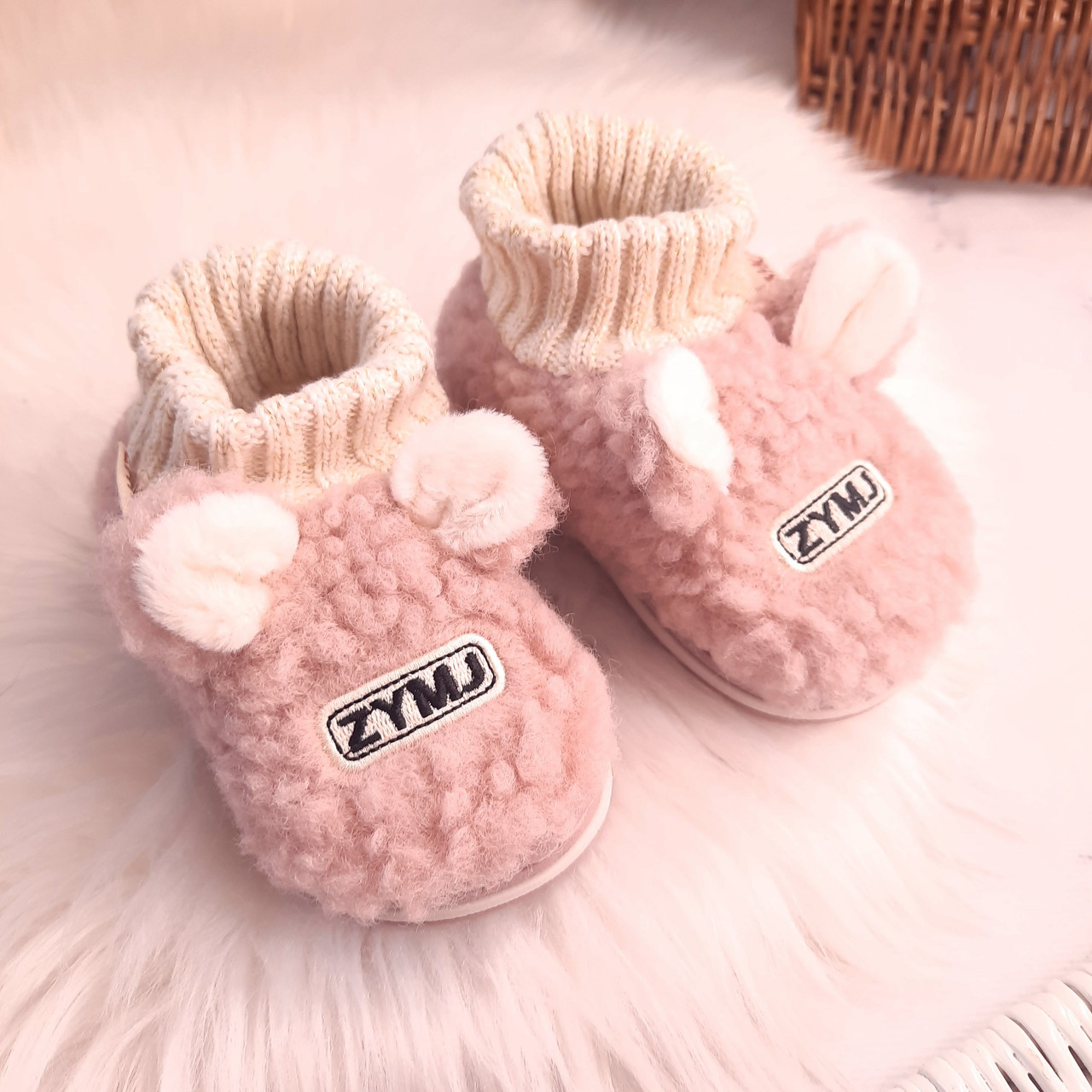 Дитячі домашні капці від 30 до 31 кімнатні хутряні зимові  тапки для дівчинки садочка будинку, фото 1