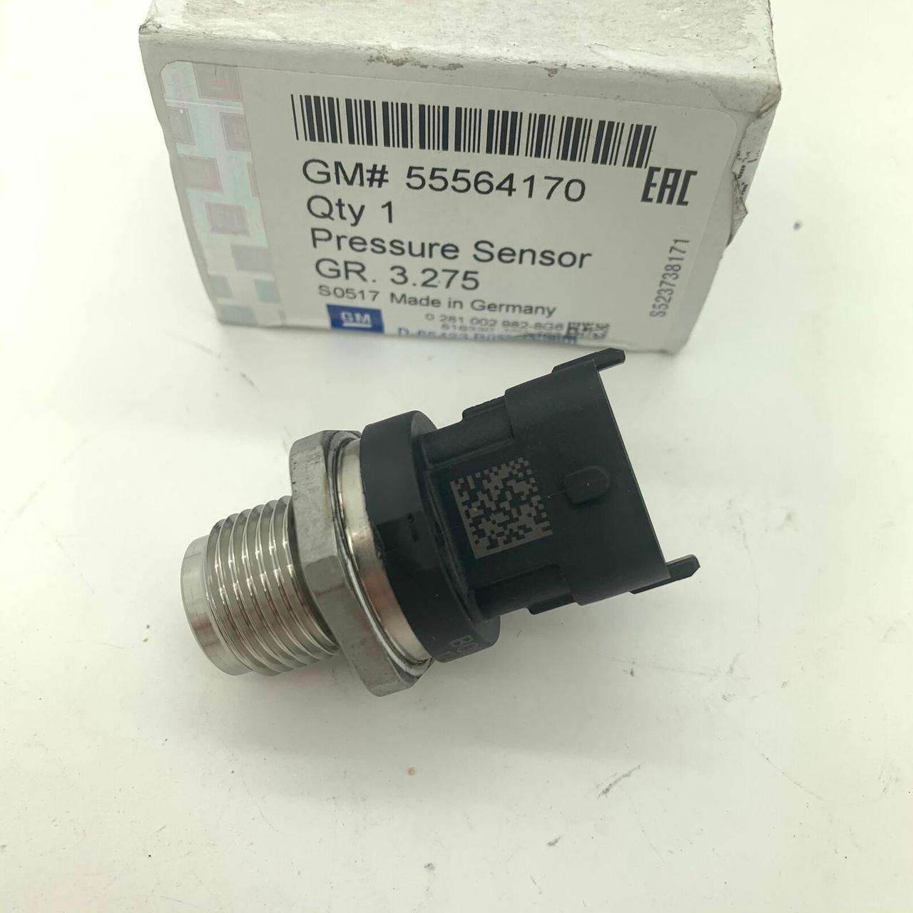 Купить Датчик (регулятор) давления топлива GM 55564170 2.0D OPEL Antara ...