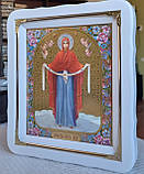 Ікона Покров Пресвята Богородиця у білому фігурному кіоті під склом, розмір кіота 30×26, сюжет 20×24., фото 2