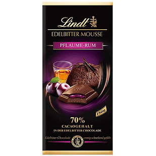 Чорний шоколад Lindt Edelbitter Mousse ром і слива 150 г