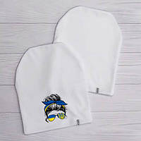 Жіноча шапка з патріотичним принтом дівчинки