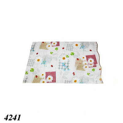 Скатертина Хвиля 152х220 см в упаковці