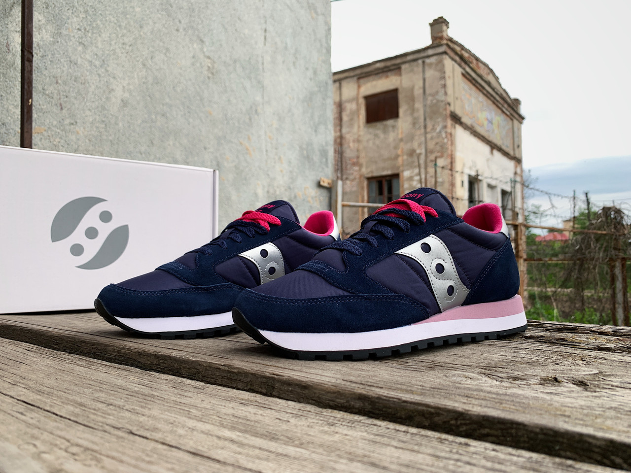 Saucony 1044 sales
