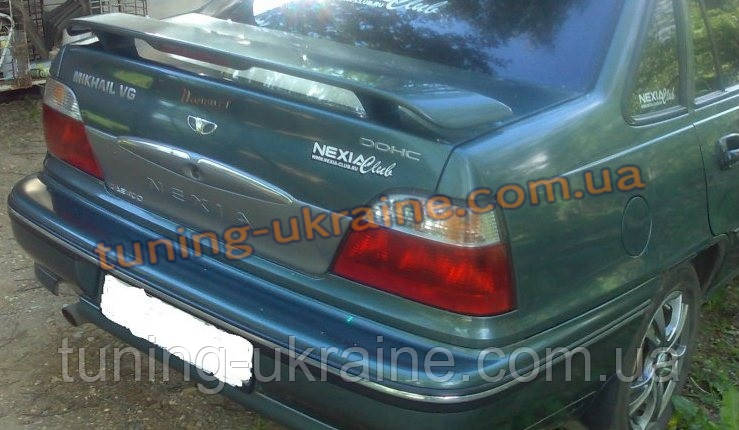 Спойлер на ніжках на Daewoo Nexia 2008+