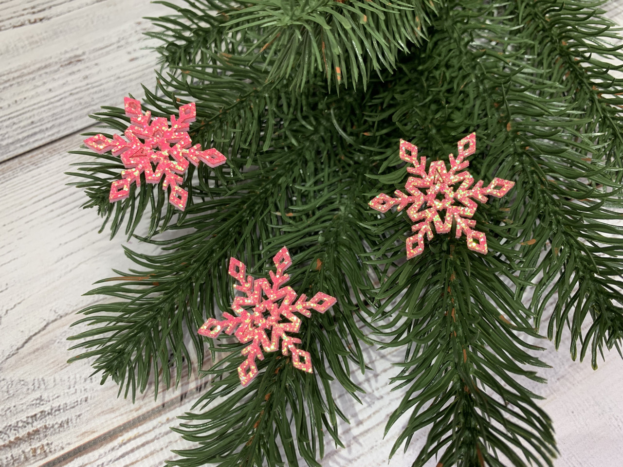 Декор новорічний Сніжинки з фетру 3.5 см. Рожева в глітері (пач. 5 шт)., фото 1