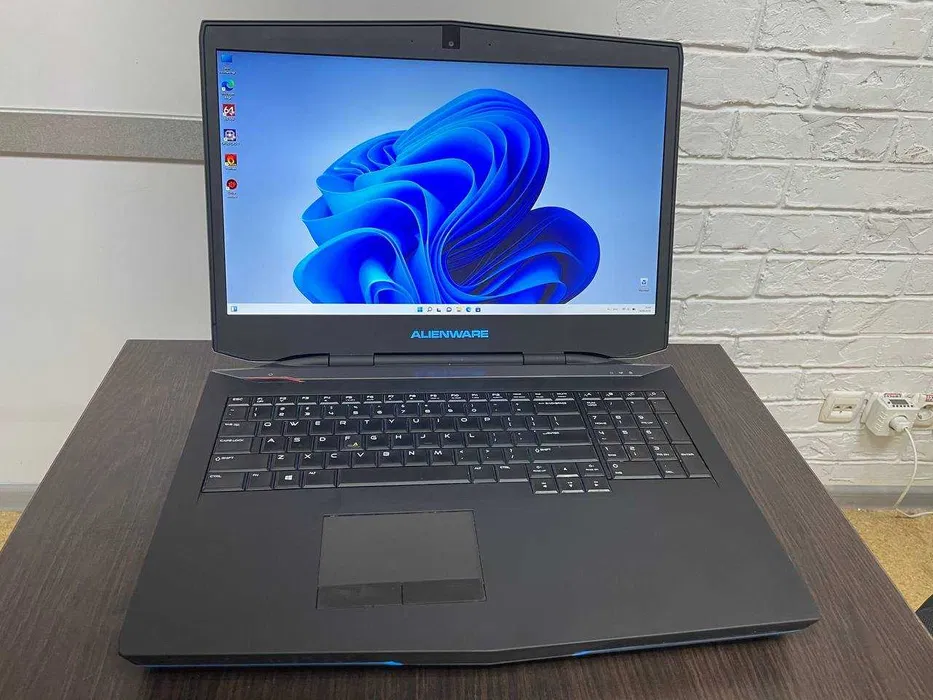 Ноутбук Dell Alienware 17 + Core I7-4700MQ + FullHD + Nvidia GTX + 16 gb, фото 1