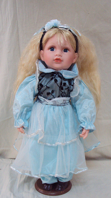 Декоративная кукла на подставке Нюша высота 46 см - фото 1 - id-p3857914