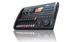 Портативна студія Zoom R8