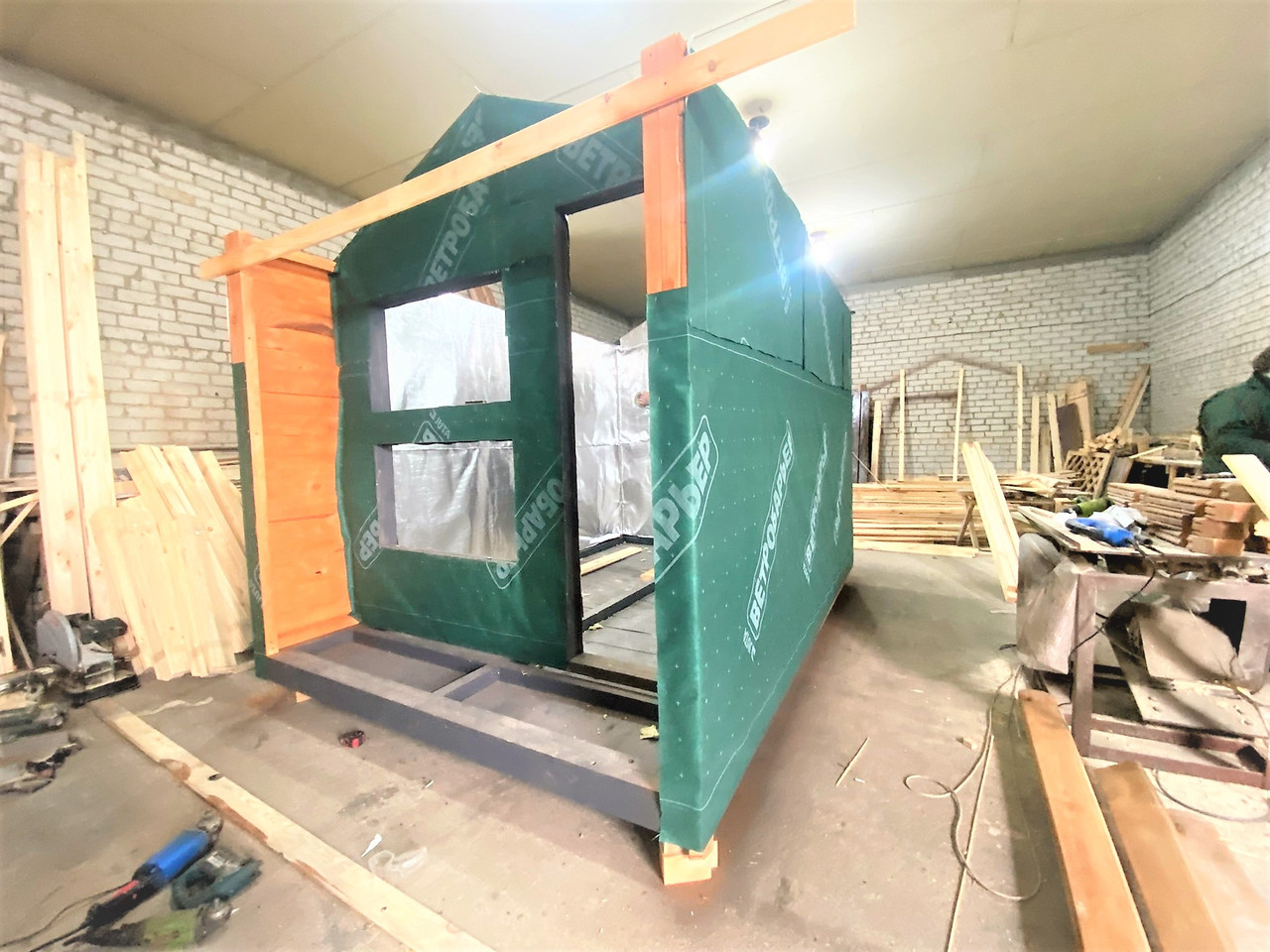 Строительство бани мобильной барн хаус 3,5х2,3х2,7м. Sauna barn house Thermowood Production Ukraine - фото 5 - id-p1693120835