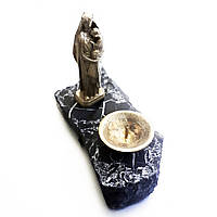 Декоративний свічник з латуні Мадонна на одну свічку підставка із шунгіту ручна робота