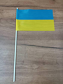 Прапор України на паличці більший