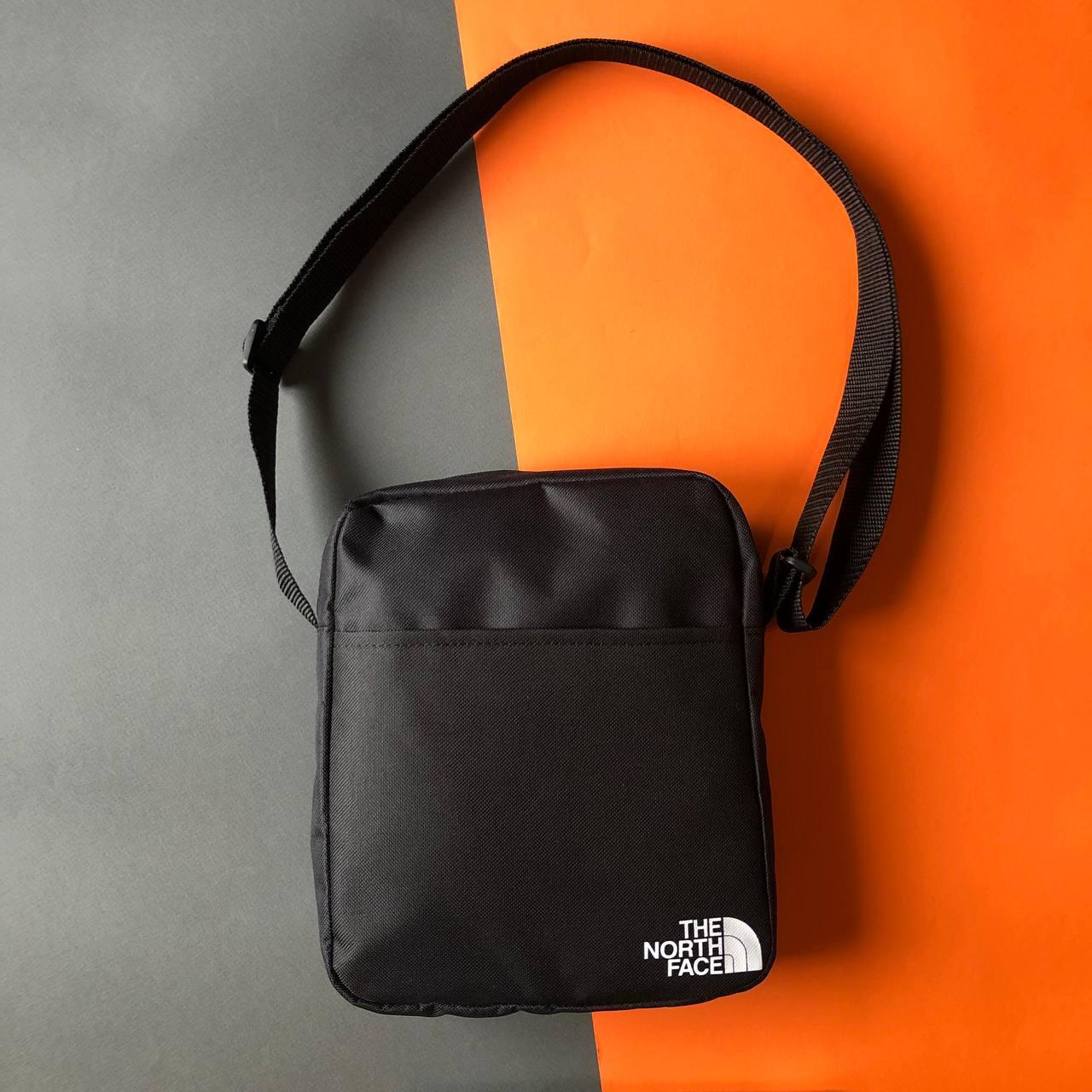Сумка The North Face чорного кольору / Чоловіча спортивна сумка через плече TNF / Барсетка The North Face