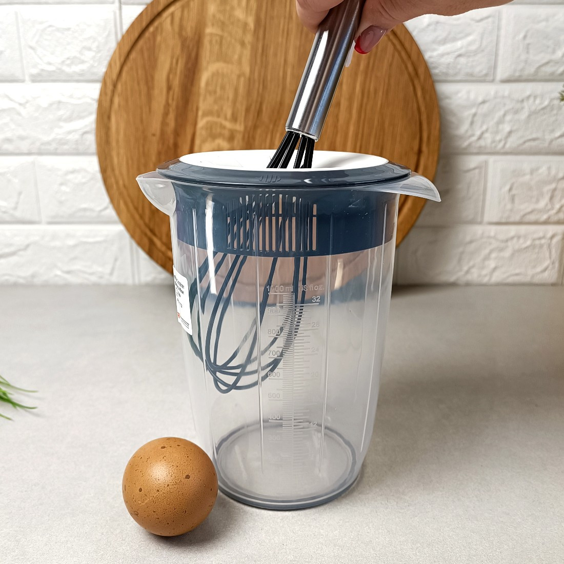 Ємність для змішування із кришкою AKAY Plastik
