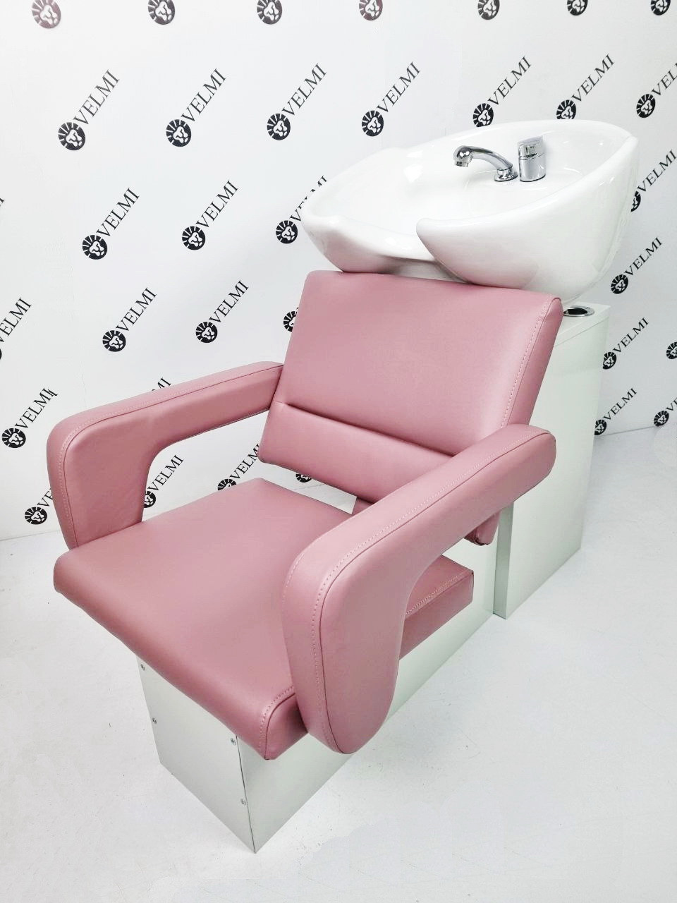 Перукарське миття Flamingo White