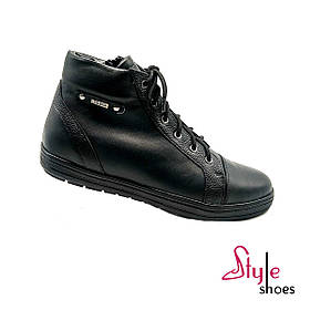 Черевики чоловічі зимові шкіряні чорного кольору на плоскій підошві “Style Shoes”