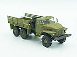 Збірна модель (1:72) Армійський вантажний автомобіль Урал-375Д, фото 4