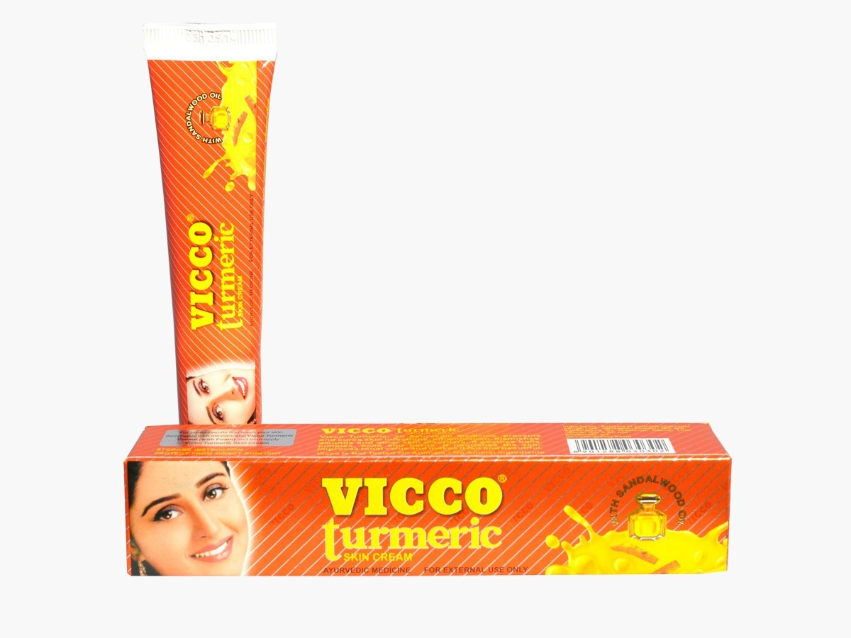 Омолоджуючий крем для обличчя для всіх типів шкіри VICCO TURMERC 30г Індія живильний Викко Турмерік