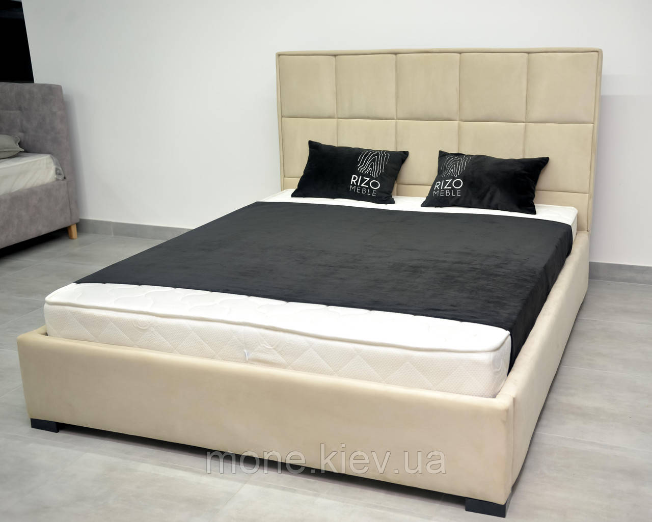 Ліжко в тканині з підйомним механізмом Том  L 014