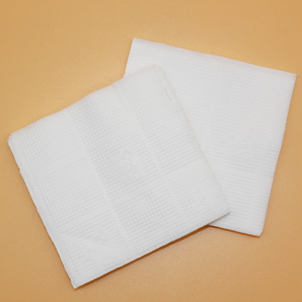 Серветки паперові білі столові для сервірування целюлозні розмір 24×24 см економна упаковка  500 шт