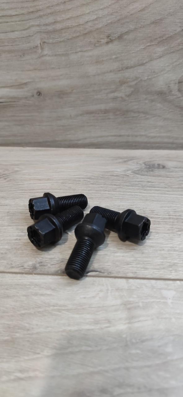 Болт колеса Caddy III 04- (M14x1.5mm), 4 шт/1 уп (KG-5366)