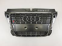 Решітка радіатора Audi A3 2008-2012год Серая з кривим (в стилі S-Line)