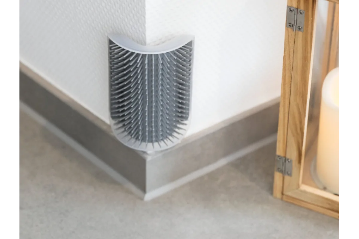 Trixie TX-23131 Масажна щітка для котів з кріп.на кут, 8х13см, сіра