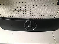 Зимняя заглушка решетки Mercedes TDI