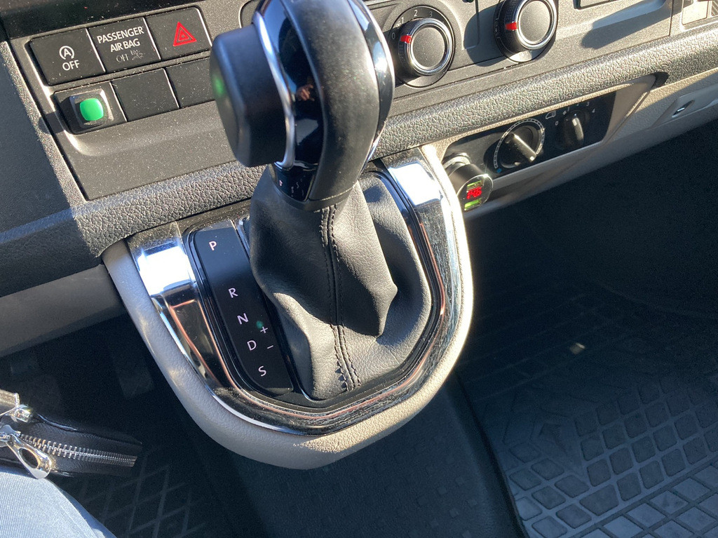 Окантовка ручки КПП (нерж) Глянсова для Volkswagen T6 2015↗, 2019↗ рр.