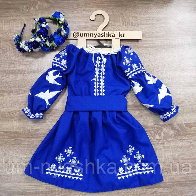 вишита сукня з ластівками біла вишиванка з ластівками
