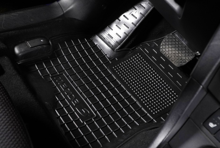 Гумові килимки в салон Mazda 3 2003-2009, фото 1