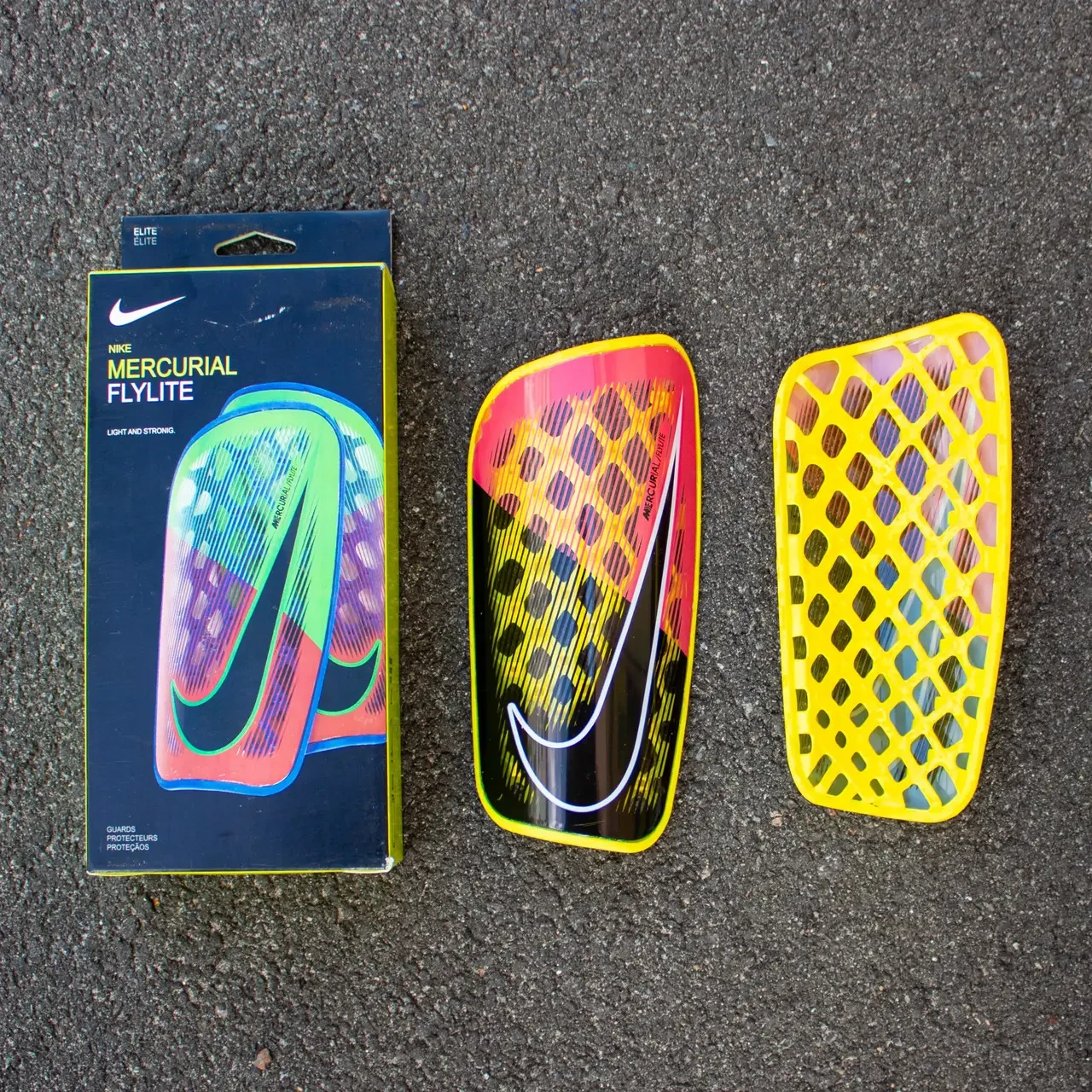 Футбольні щитки Nike Mercurial FlyLite, фото 1