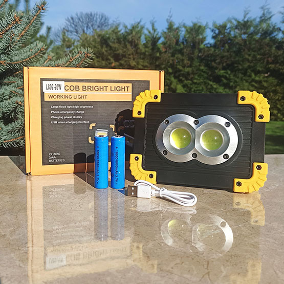 Прожектор світлодіодний L802-20W-2COB+1W, 2x18650/3xAA, ЗУ microUSB, Power Bank, Box