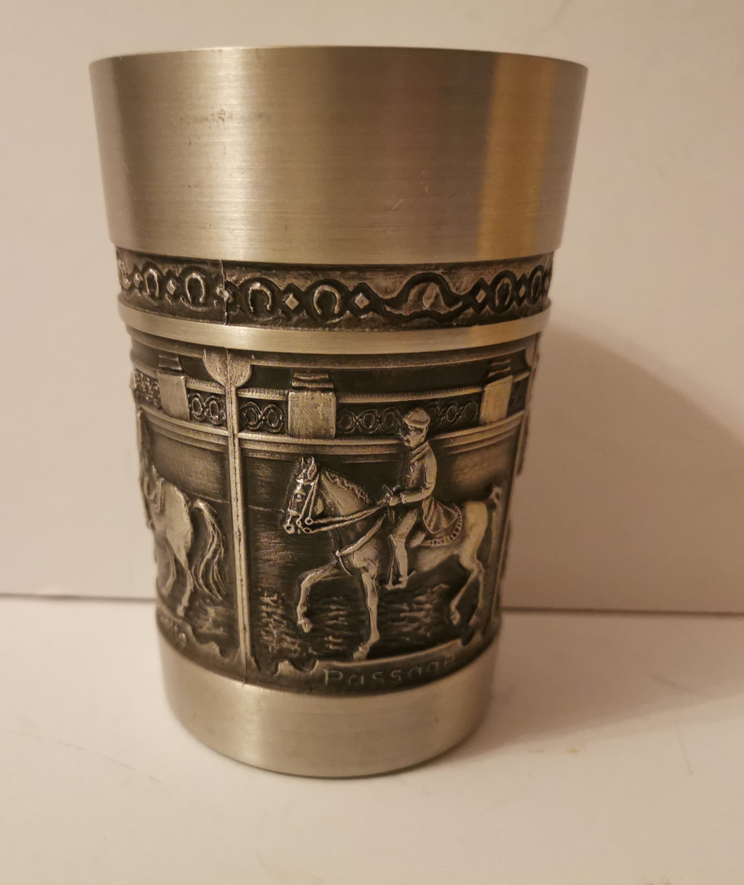 Олов'яний винний келих Вершник