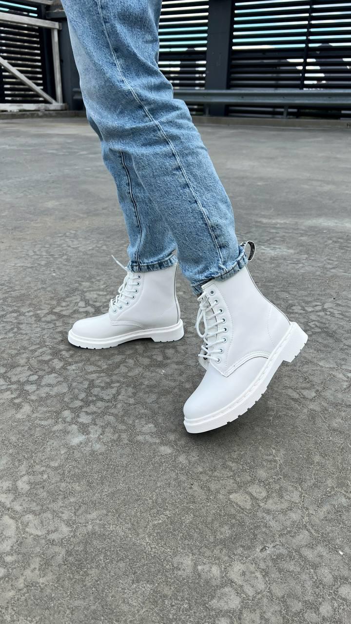 Женские зимние ботинки Dr. Martens 1460 White Fur Premium (белые) тёплые модные сапоги на низком ходу топ - фото 6 - id-p1697172657