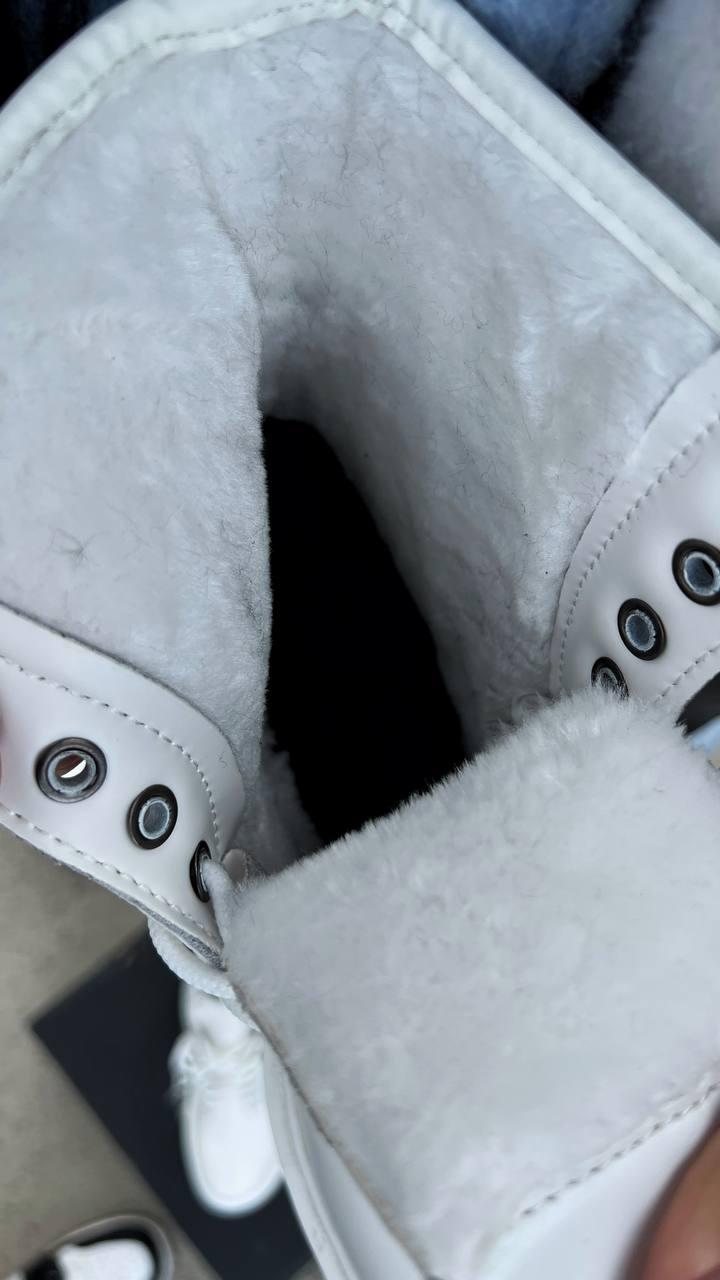 Женские зимние ботинки Dr. Martens 1460 White Fur Premium (белые) тёплые модные сапоги на низком ходу топ - фото 10 - id-p1697172657