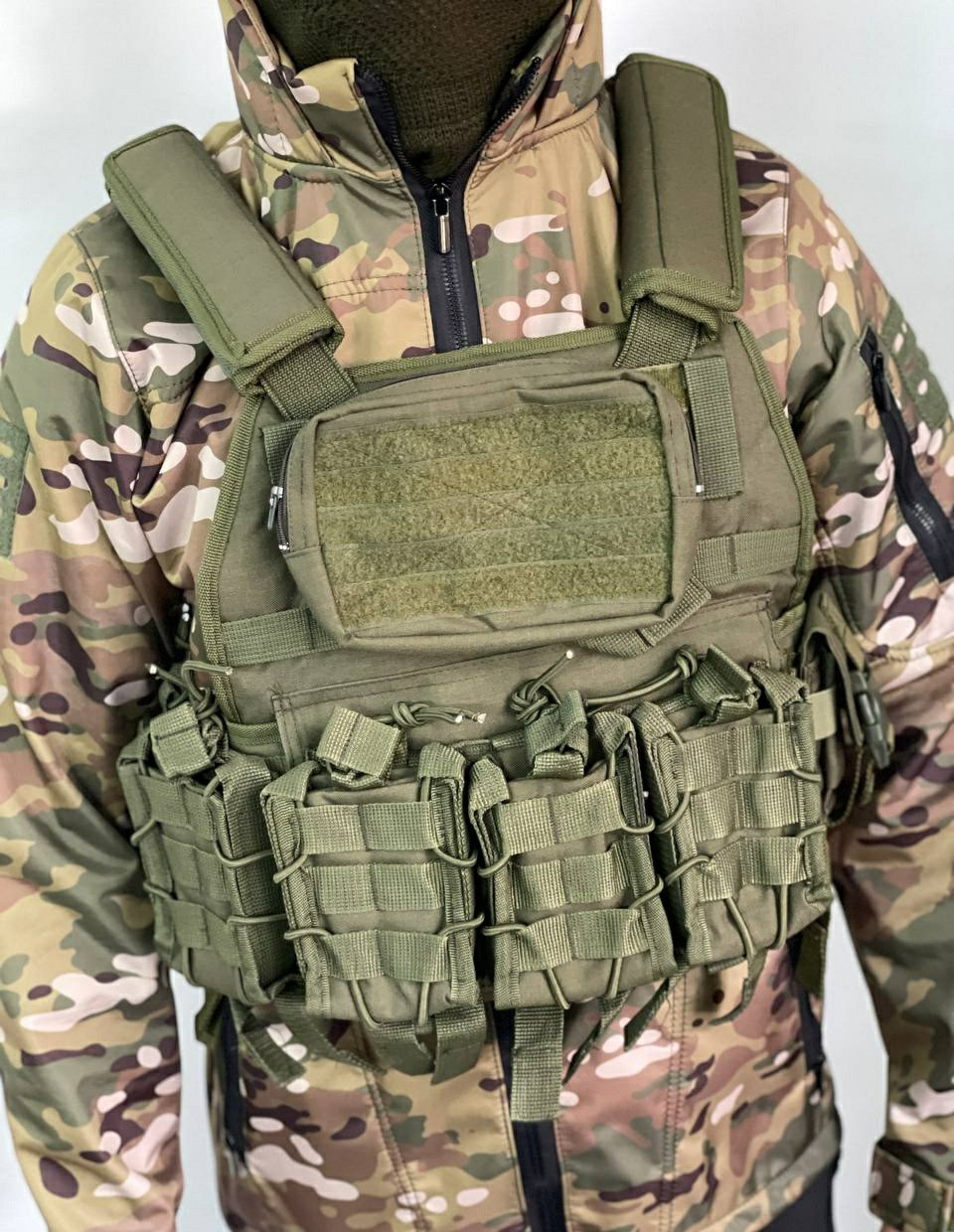 Плитоноска олива із 7 підсумками.