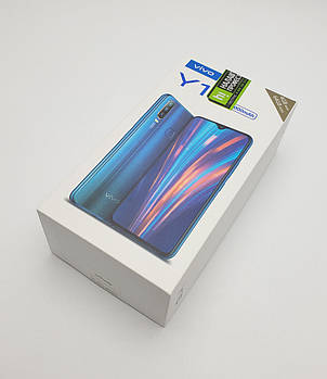Коробка від смартфона Vivo Y15